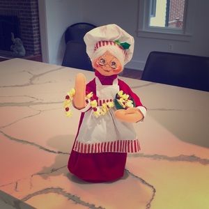 Annalee Mrs. Chef Santa 🤶🏻